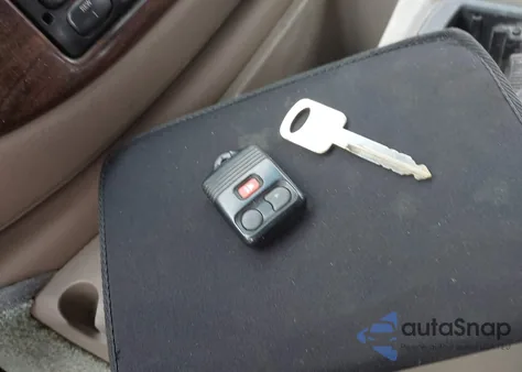 2000 Ford E-250 Recreational from USA, damaged, VIN 1FDPE24L8YHC03162